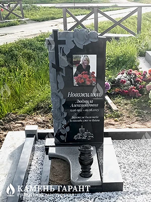 Фото памятника на могилу Памятник по индивидуальному проекту